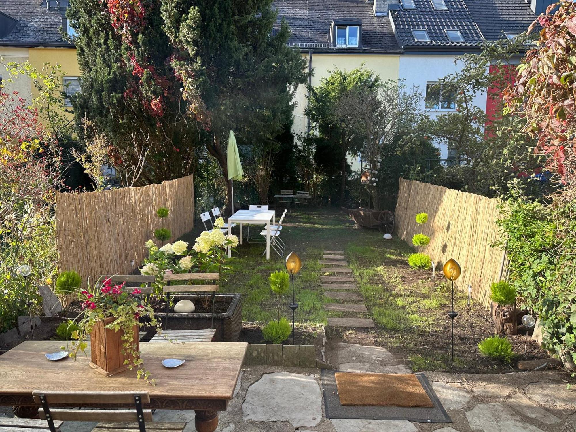 Holiday home The Peaceful Garden Family With Free Parking