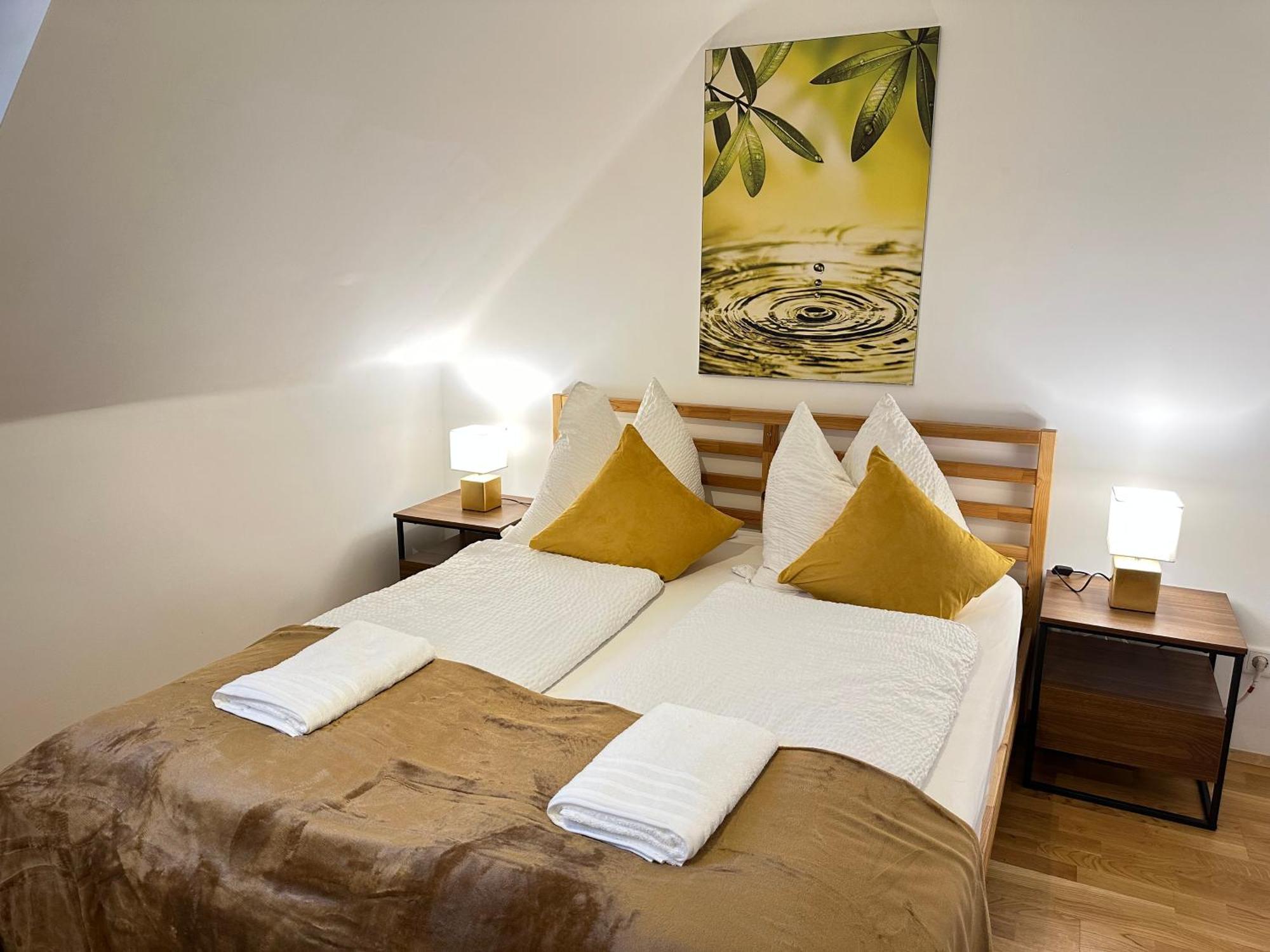 The Peaceful Garden Family With Free Parking Holiday home *
